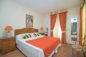 Apartments Jardines De Las Golondrinas Marbella Hotel